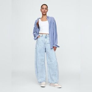 Gap High Rise Horseshoe Jeans Light Wash NWT 26/2 Regular